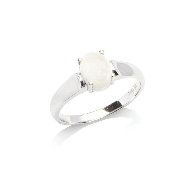 Anello in argento 925 rodiato con opale bianco australiano — per custodire la tua luce