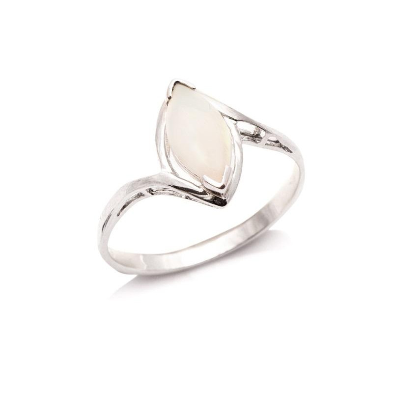 Anello opale navetta australiano bianco — per portare l'essenza della natura