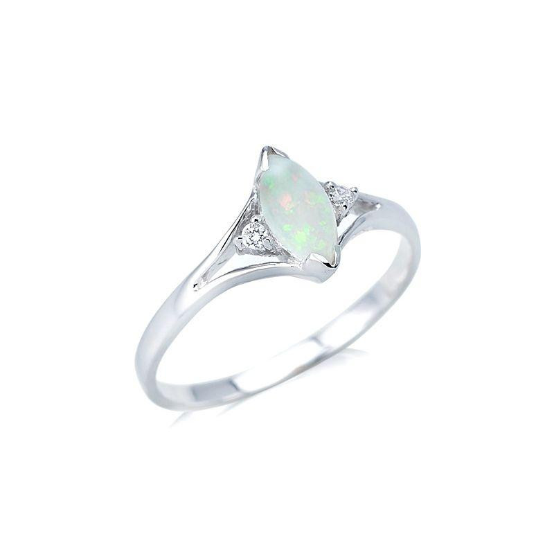 Anello opale navetta australiano bianco — per onorare le origini