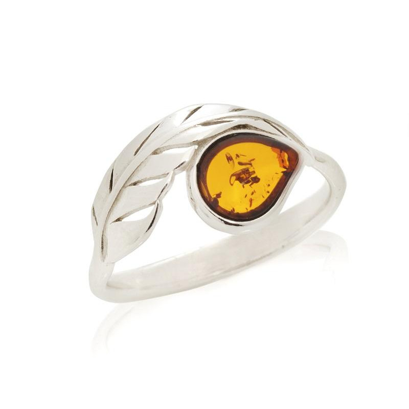 Anello con ambra del Mar Baltico in argento 925 a tono, per portare con te la luce del mare