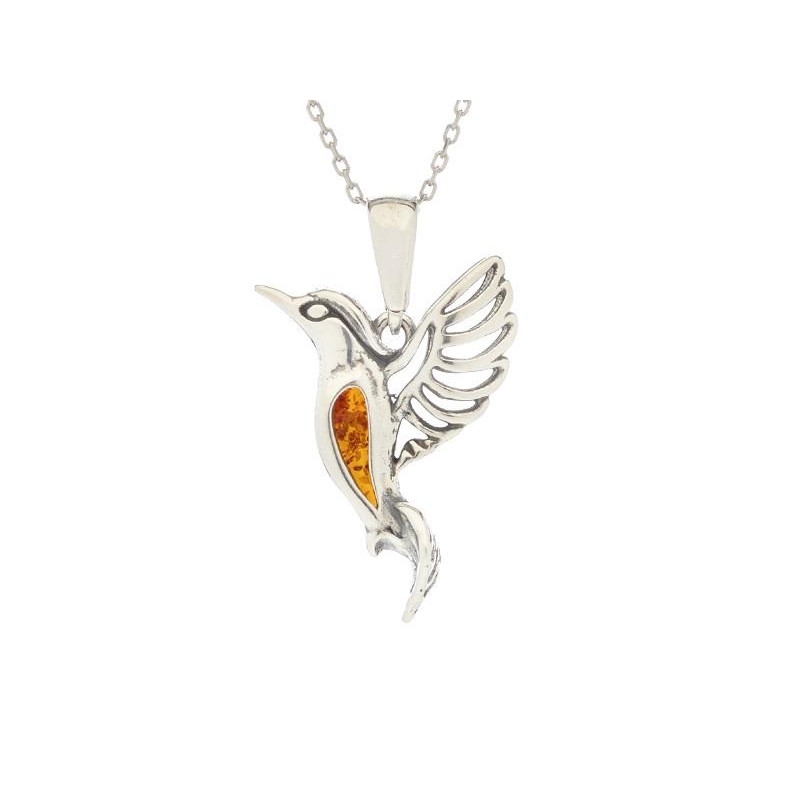 Ciondolo colibrì in argento rodiato con ambra cognac — per custodire la leggerezza