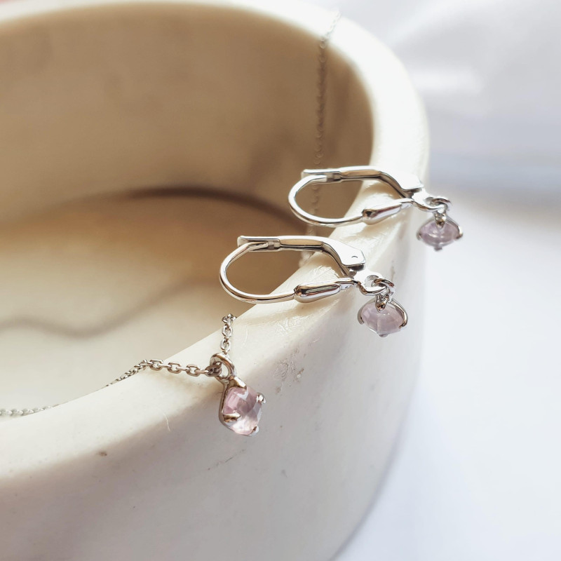 Orecchini in argento 925 rodiato con quarzo rosa naturale — per custodire l’amore — foto 2