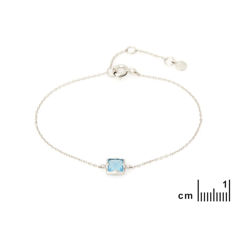 Bracciale di argento rodiato con calcedonio azzurro quadrato — per custodire la serenità — foto 1