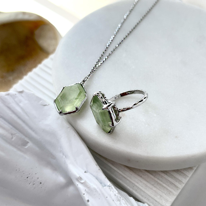 Collana prehnite verde — per connetterti agli elementi — foto 2