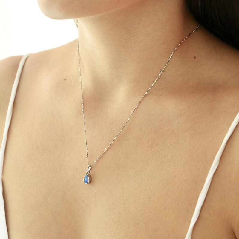 Pendente goccia in opale blu su argento 925 rodiato — per custodire un sogno — foto 2