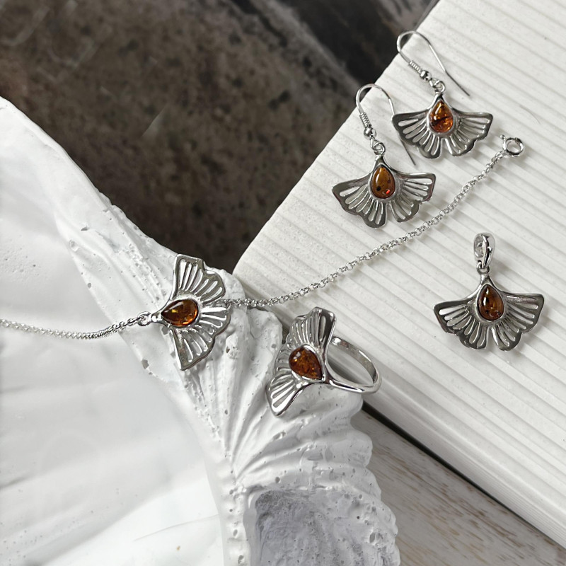 Orecchini con ginepro e ambra cognac, in argento 925 rodiato — per portare con te un tocco di eleganza — foto 2