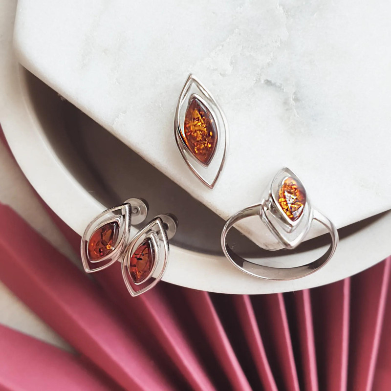 Orecchini in argento rodiato con ambra cognac — per ricordare la tua luce — foto 2