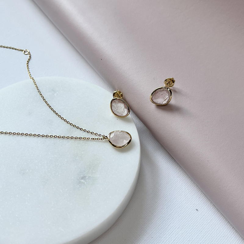 Bracciale in argento 925 dorato con quarzo rosa naturale — per accendere dolcezza nel cuore — foto 2