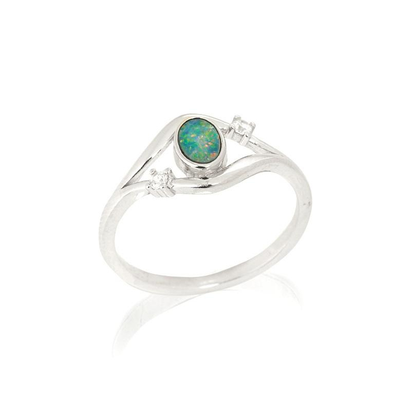 Anello opale e zirconio — per abbracciare la natura