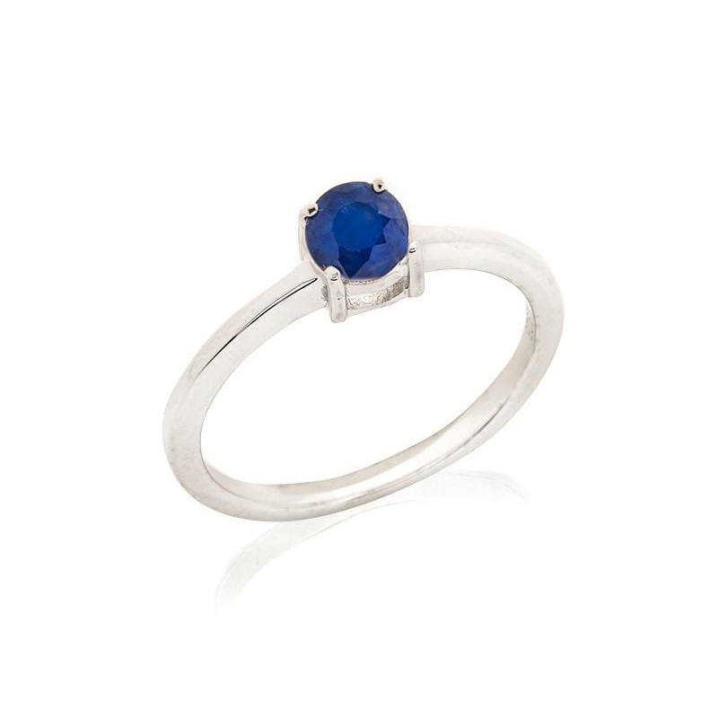 Anello tondo con zaffiro blu naturale — per evocare il mare