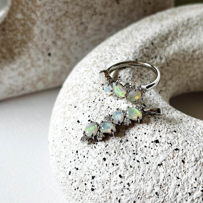 Anello opale bianco goccia naturale — per portare la pietra del cambiamento — foto 2