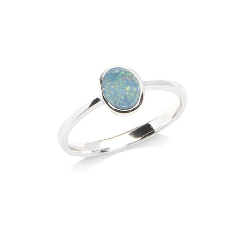 Anello opale blu ovale — per racchiudere i tuoi sogni