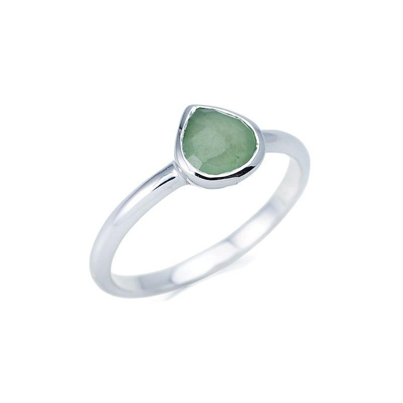 Anello cuore avventurina verde — per custodire il tuo amore