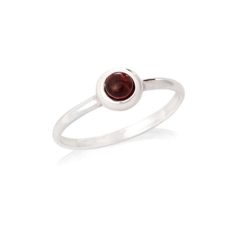 Anello granato rosso naturale — per affacciarti al dolce sole