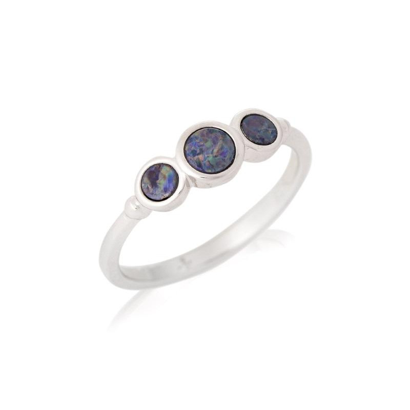 Anello con opale blu australiano in argento 925 rodiato — per custodire la tua serenità