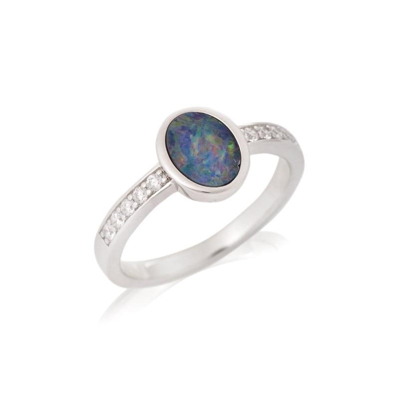 Anello opale e zirconio — per evocare il dolce sogno