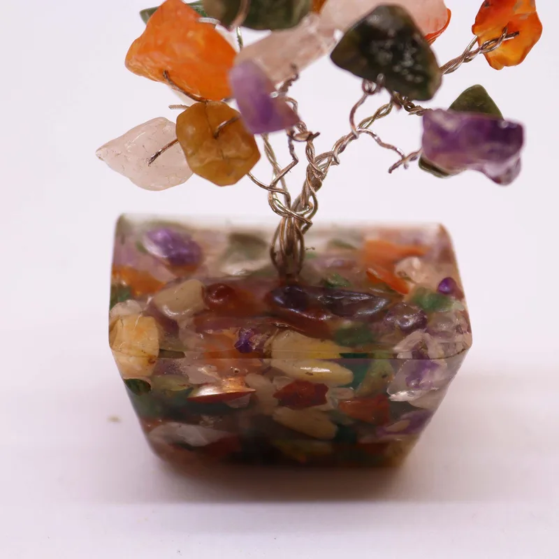 Mini Gemstone Trees on Orgonite Base - Multi Stones (15 stones) — foto 1