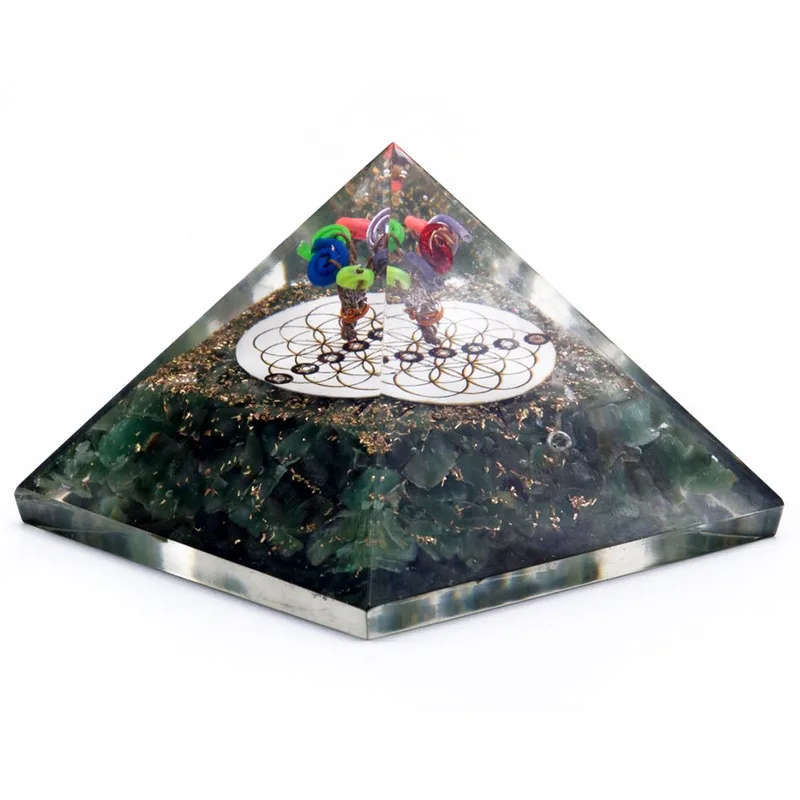 Orgonite Pyramid Verde Acewnturine nd Fiore of Life 70 mm