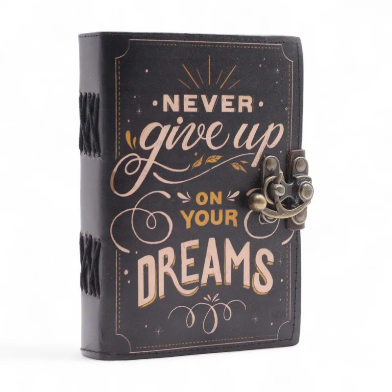 Leather Printed Notebook – Never Give Up On Your Dreams 17.8×12.7 cm — foto 1