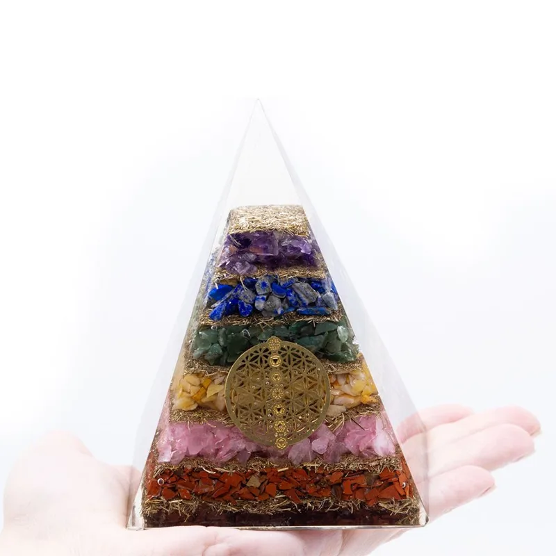 Orgonite Pyramid Seven Chakra Fiore of Life 70 mm — foto 1