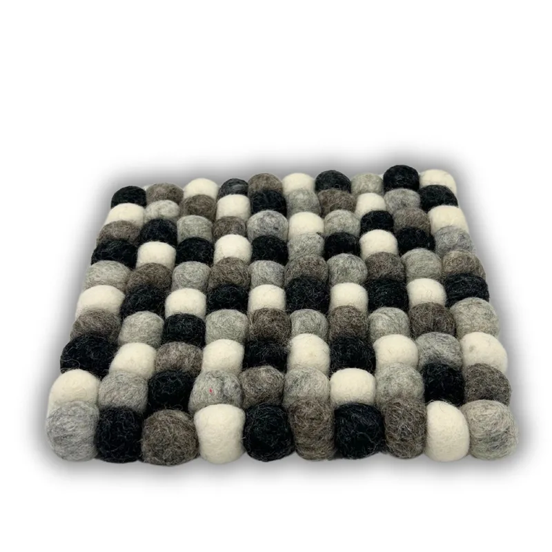 Felt Ball Square Placemat 20cm Multi Grey Colour — foto 2