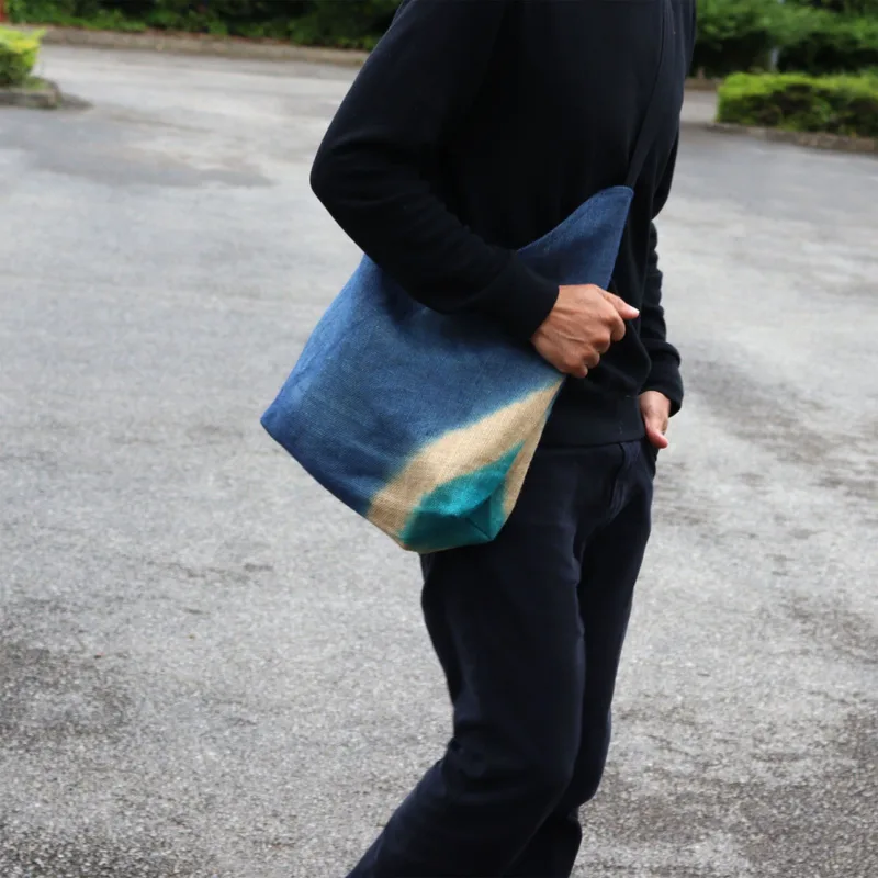 Soft Blend Shoulder Tote Denim Blu