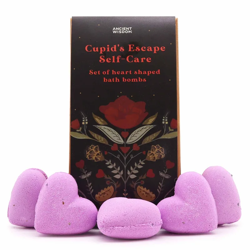 Cupids Escape Self Care Bagno Heart Gift Set