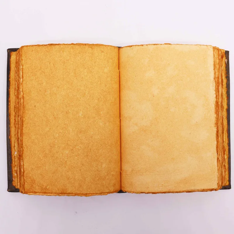 Heafty Brown Tan Book - Zinc Triple Moon Decor - 200 Deckle Edges Pages - 26x18cm — foto 3