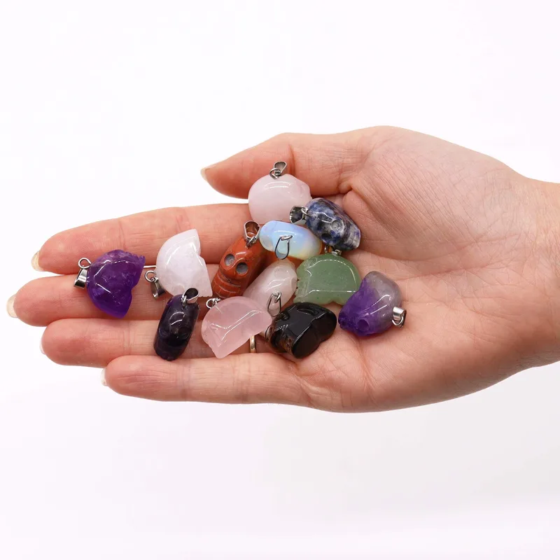 Gemstone Mini Skulls Pendants 20x15mm — foto 2