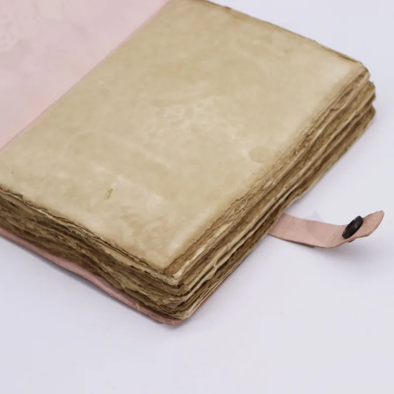 Checkmate Book Light Tan 200 pages decle-edged 20x15cm