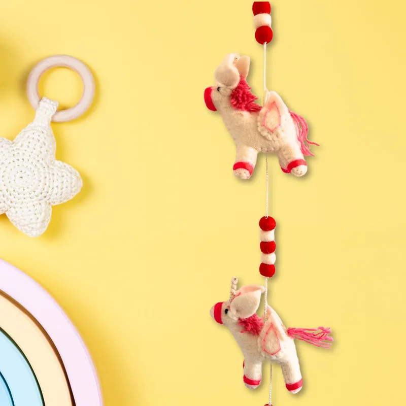 Felt Wall Hanging Unicorns — foto 3