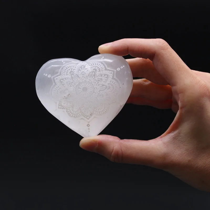 Selenite Heart - 7-8cm - Mandala Engraved — foto 1