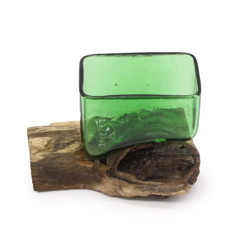 Recycled Beer Bottles Square Bowl on Legno — foto 1
