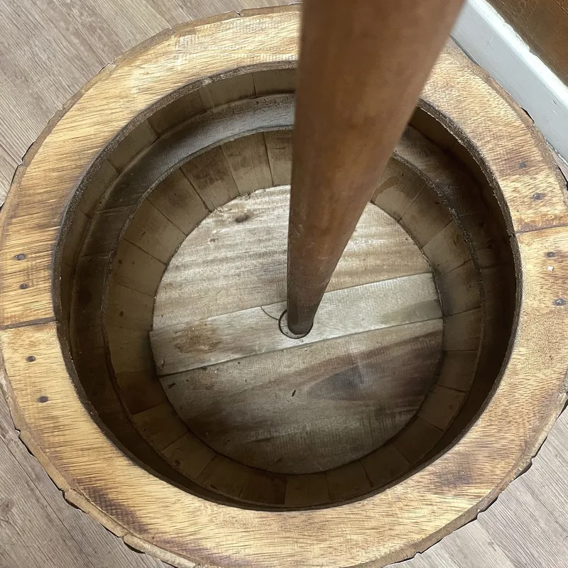 Beer Barrel Stool & Parasol Stand – Naturale Legno 38 x 32 cm — foto 1