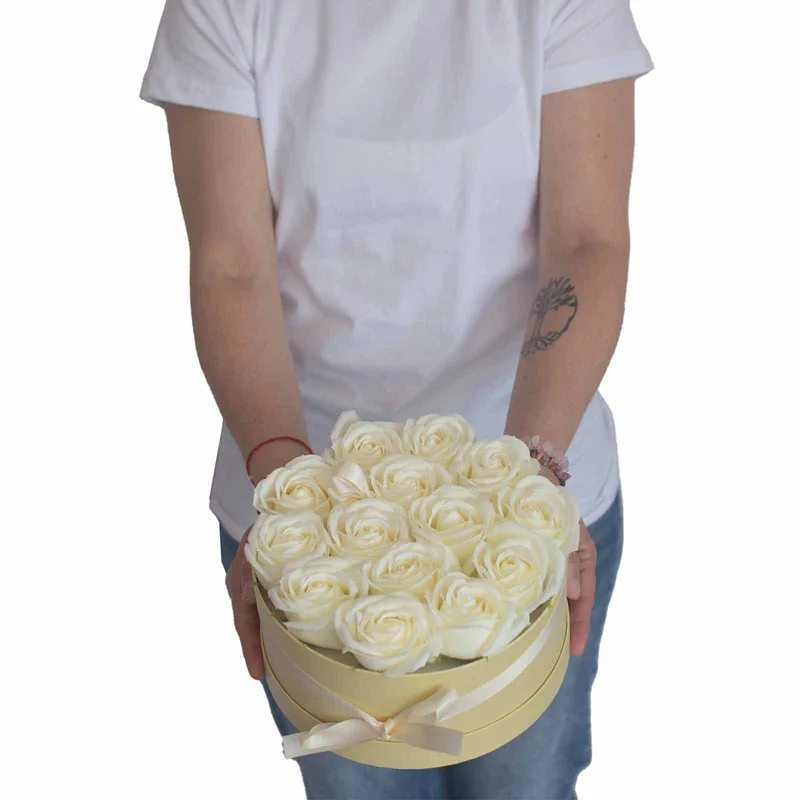 Sapone Fiore Gift Bouquet 9 Crema Roses Square — foto 2