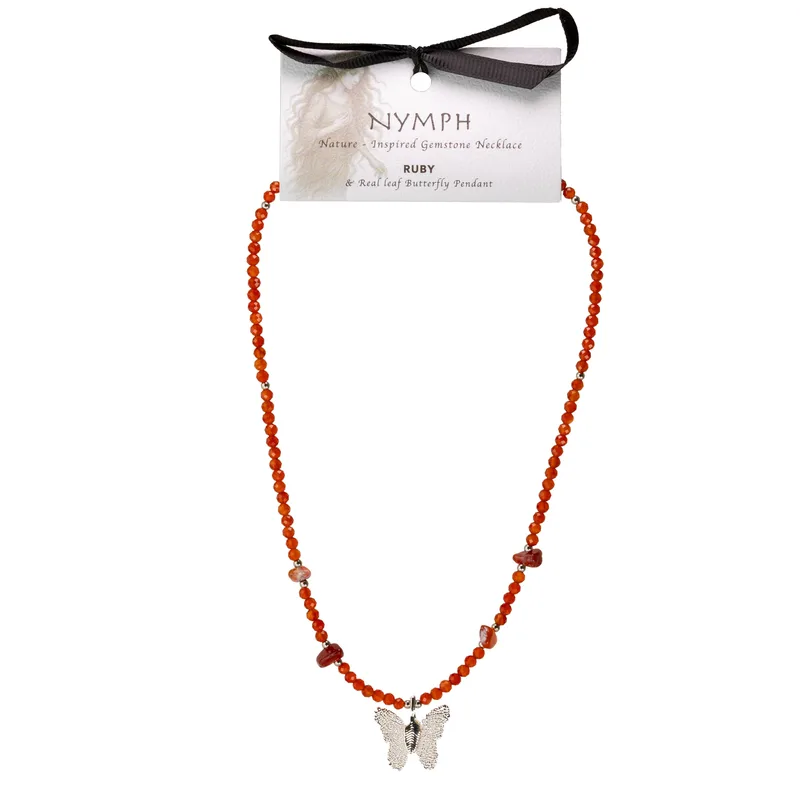 Collana con Pietra Rossa Nymfa e Ciondolo Farfalla Reale con Foglia Vera — foto 1