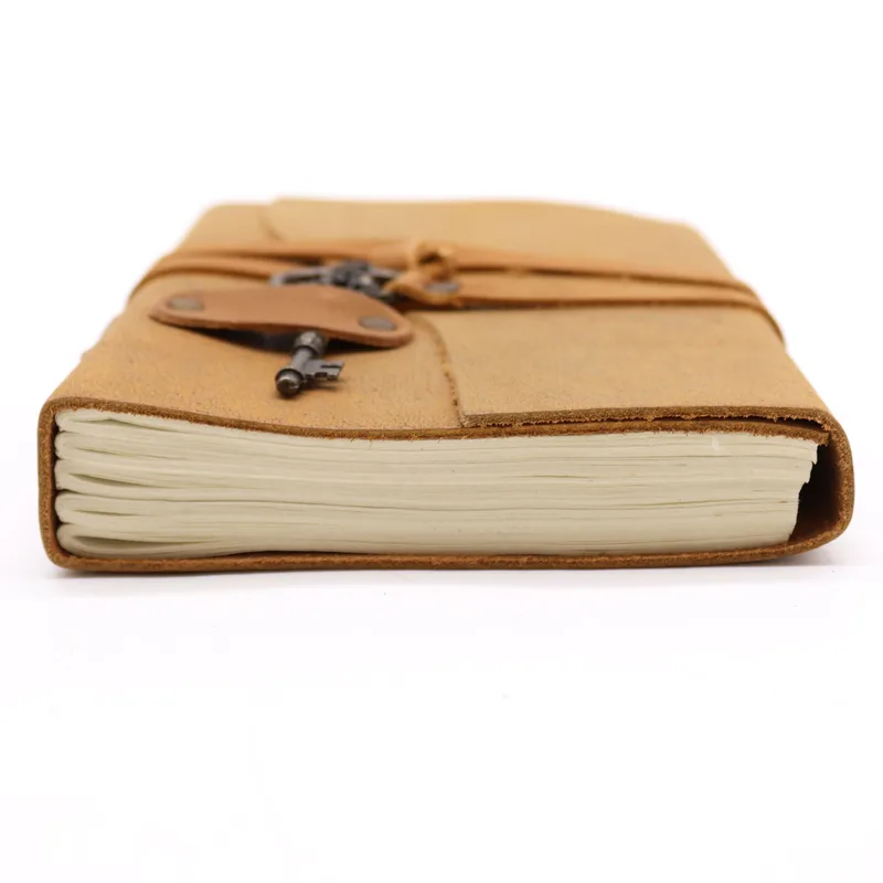 Oiled Tan Leather & Key 200 pages 13x18cm — foto 3
