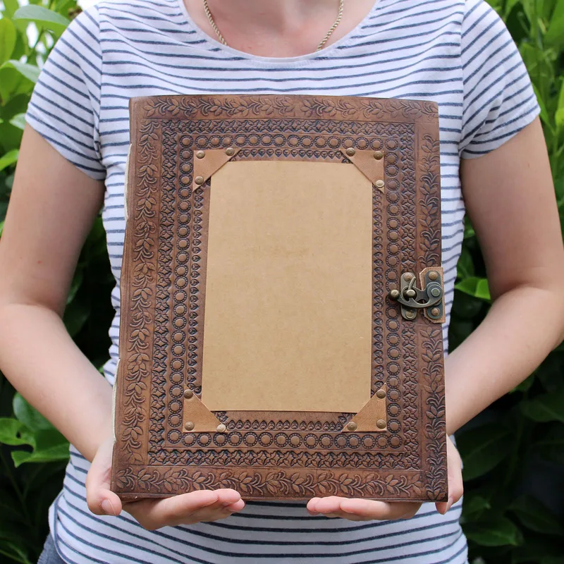 Huge Customisable Visitor Leather Book 10x13 (200 pages) — foto 1