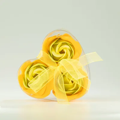 Set di 3 Sapone Fiore a Cuore - Rose Primaverili — foto 1