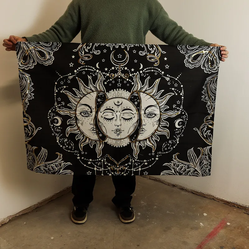 Arte Murale in Cotone (70x110 cm) – Dea del Sole