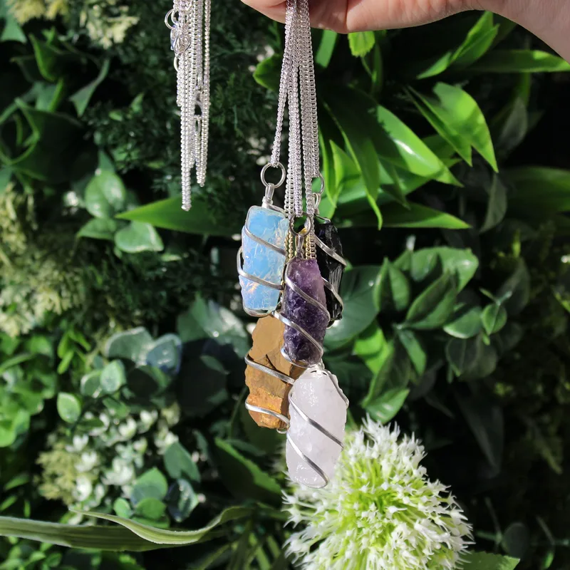 Cascade Wrapped Necklace Rough Opalite — foto 2