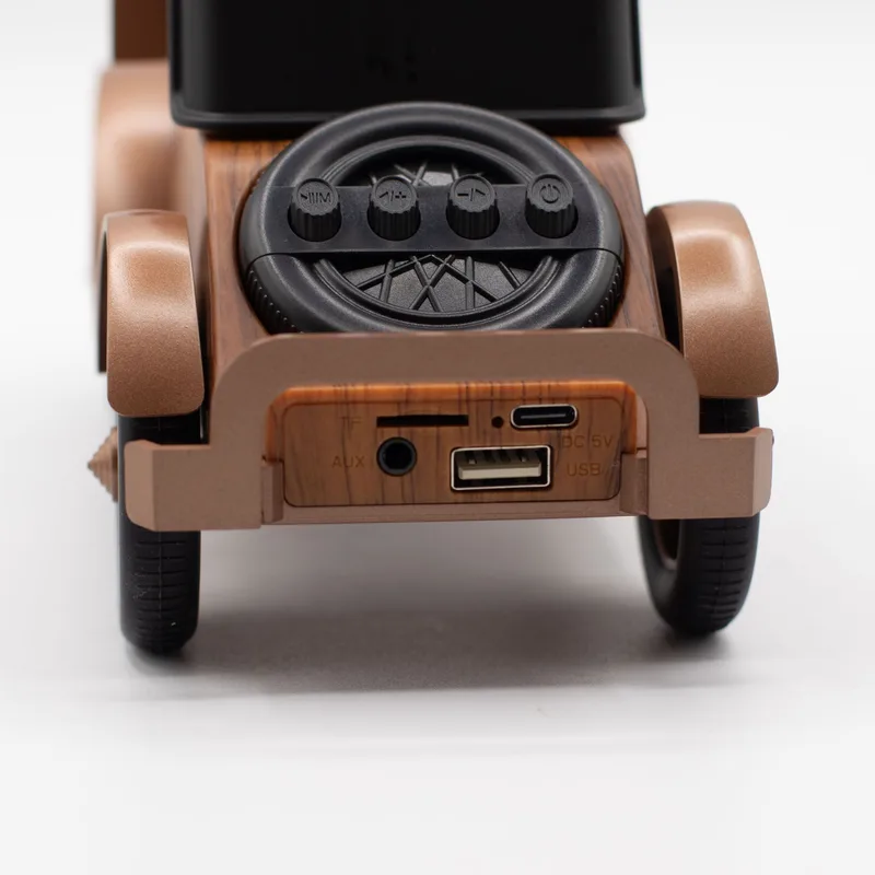 Classic Vintage Car Speaker and Phone Porta Bluetooth 5 watt
