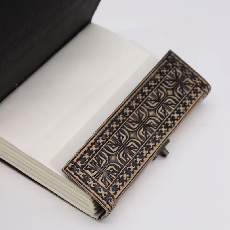 Buddha Esoteric Notebook Red Tan 200 pages Stich Edge 17.5x12.5x3cm