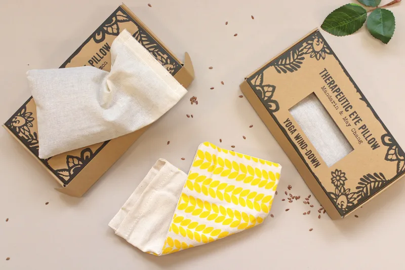 Agnes & Cat Eye Pillow - Eyebag Refresh — foto 1