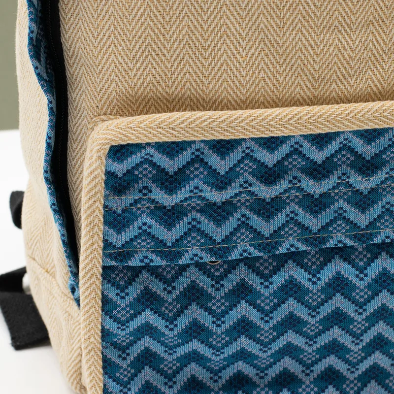 Large Kathmandu Backpack Dhaka Design — foto 3