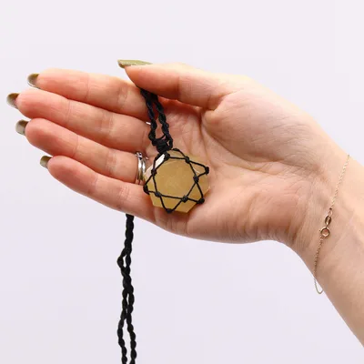 Laced Gemstone Hexagon Pendant - Yellow Quartz — foto 2
