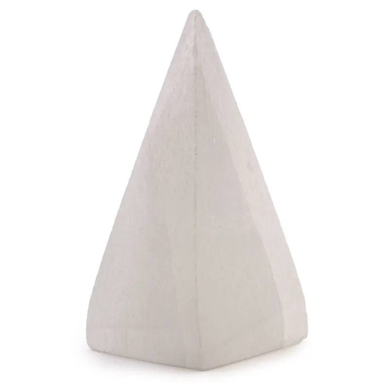 Selenite Pyramid 10 cm — foto 2