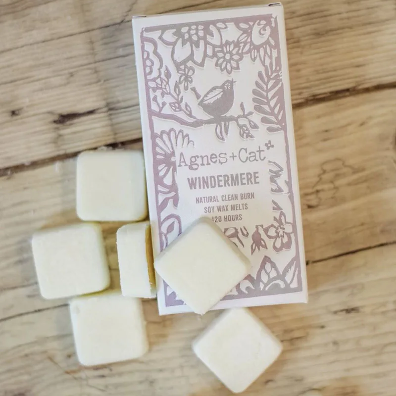 Agnes + Cat Scatola of 8 Cera Melts Windemere