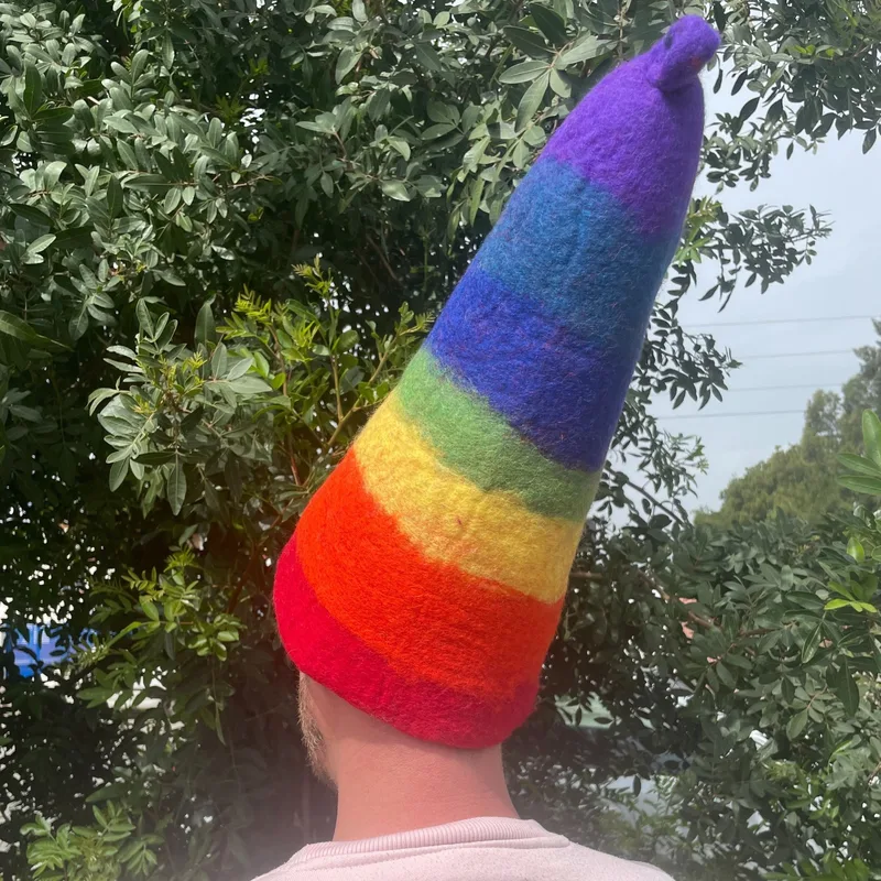 Felted Sauna Wizard Hat Rainbow — foto 1
