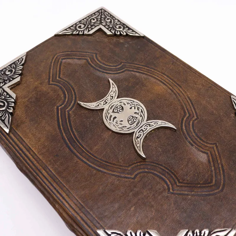 Heafty Brown Tan Book - Zinc Triple Moon Decor - 200 Deckle Edges Pages - 26x18cm — foto 1